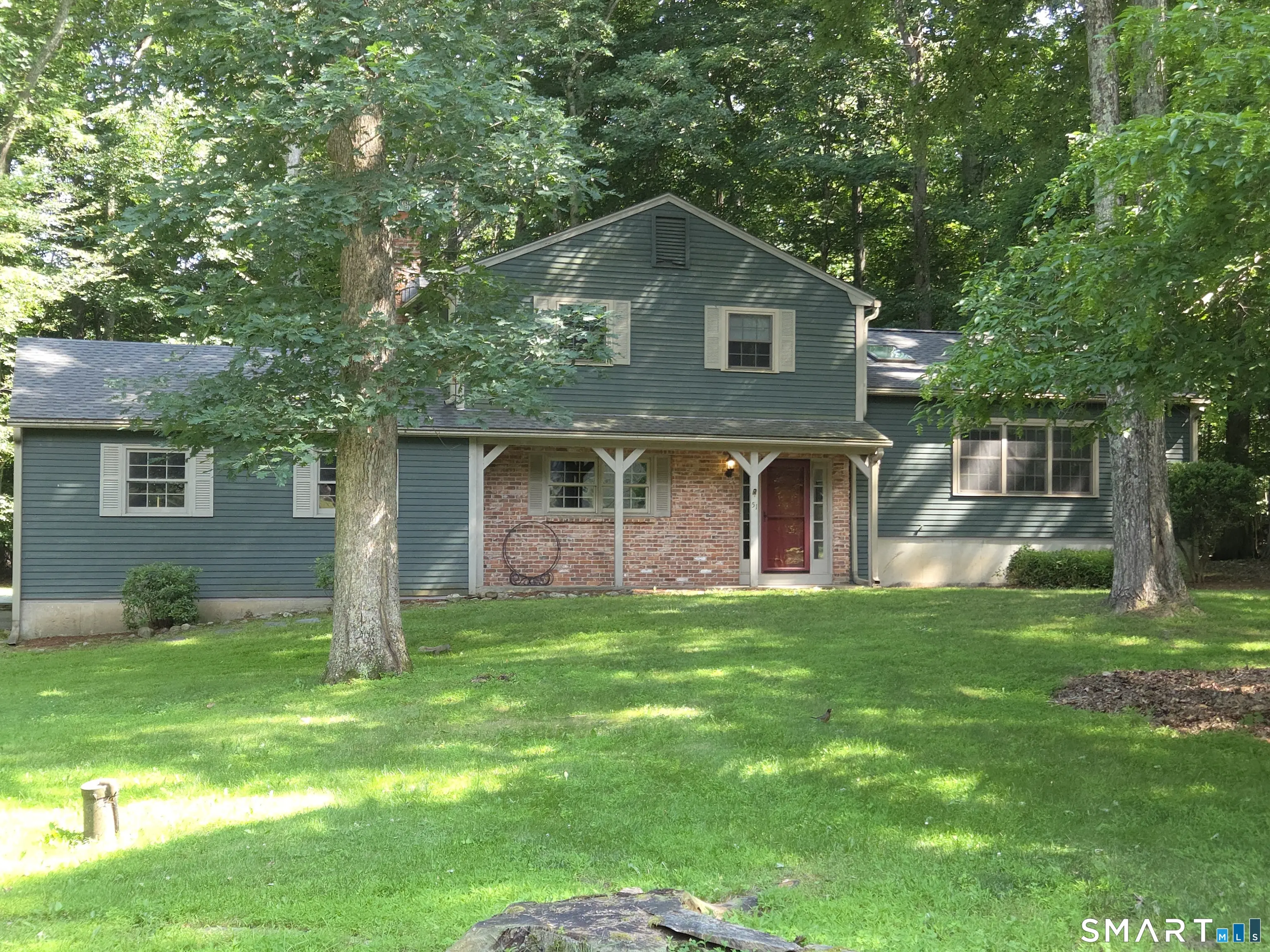 51 Foxwood Road South, Guilford