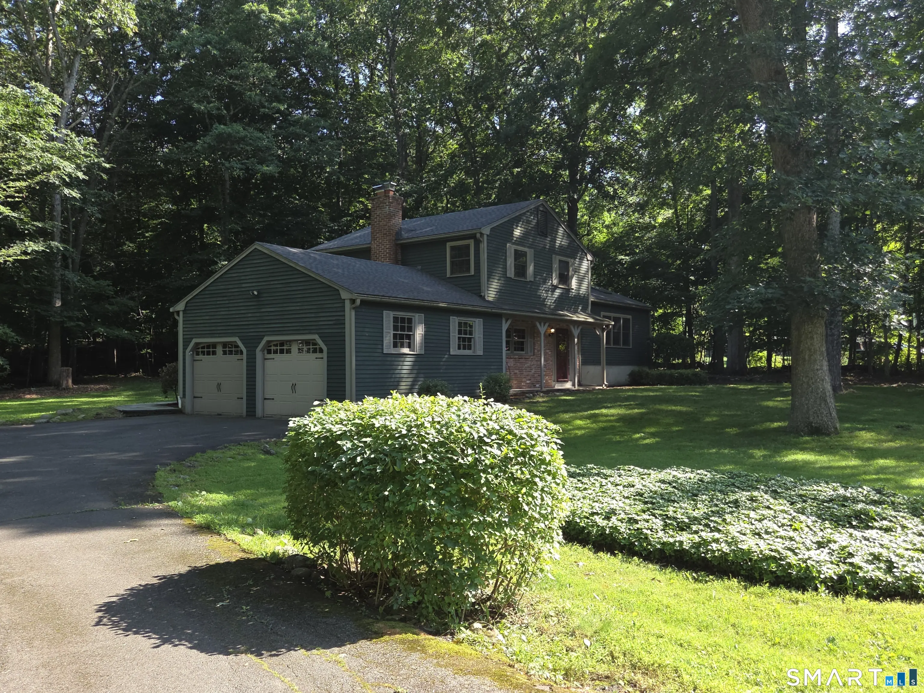 51 Foxwood Road South, Guilford