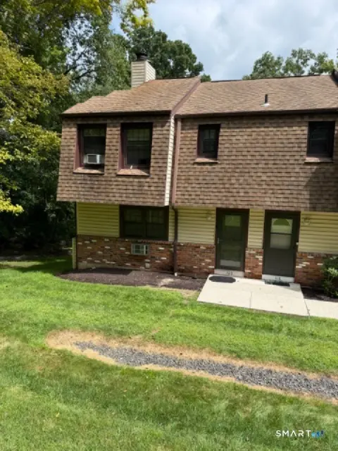 120 Homestead Lane 120, Brookfield