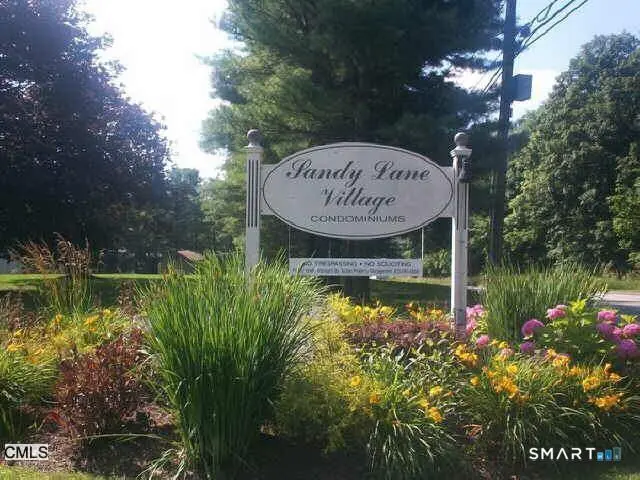 120 Homestead Lane 120, Brookfield
