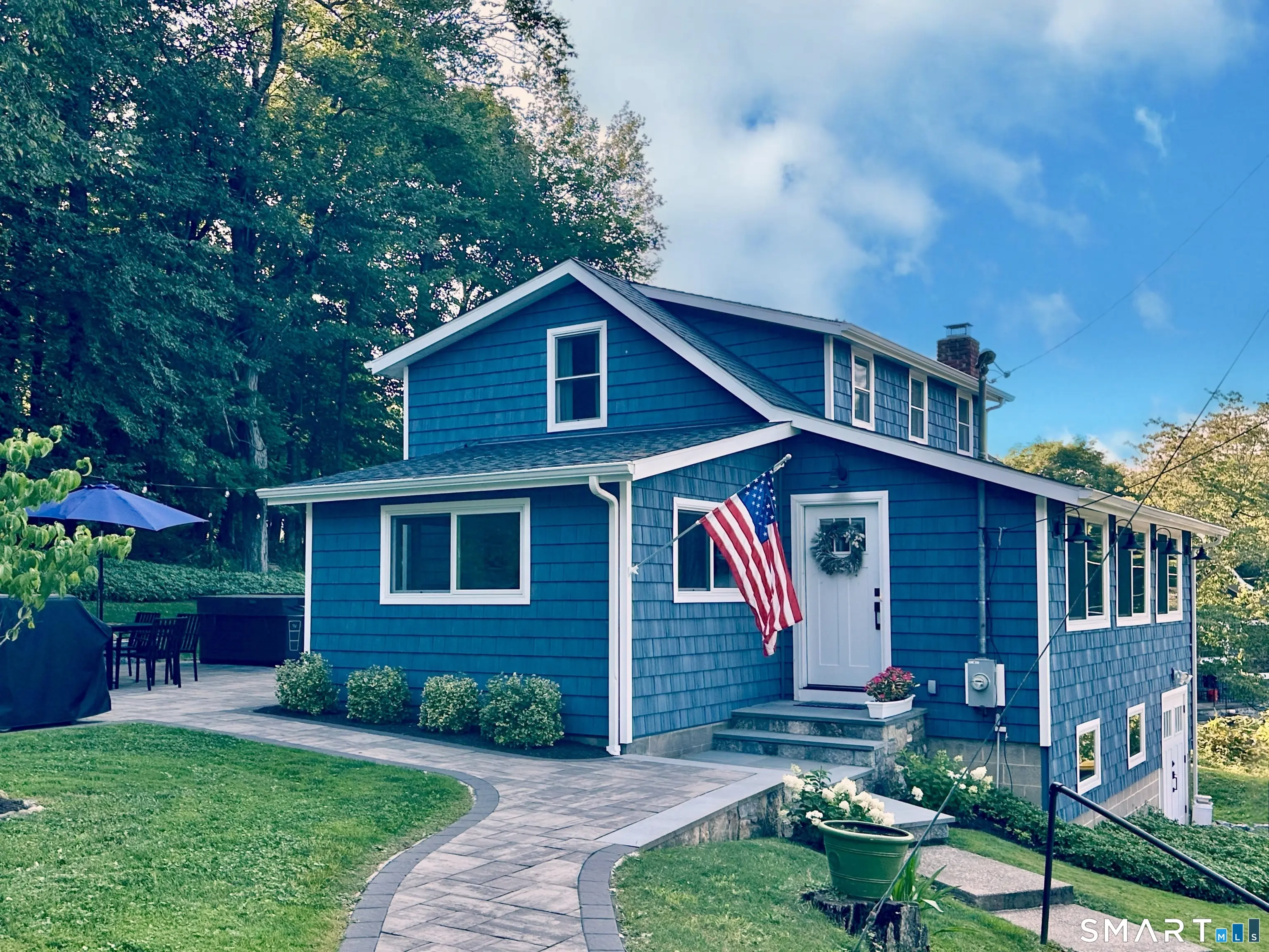 41 Candlewood Drive, New Fairfield