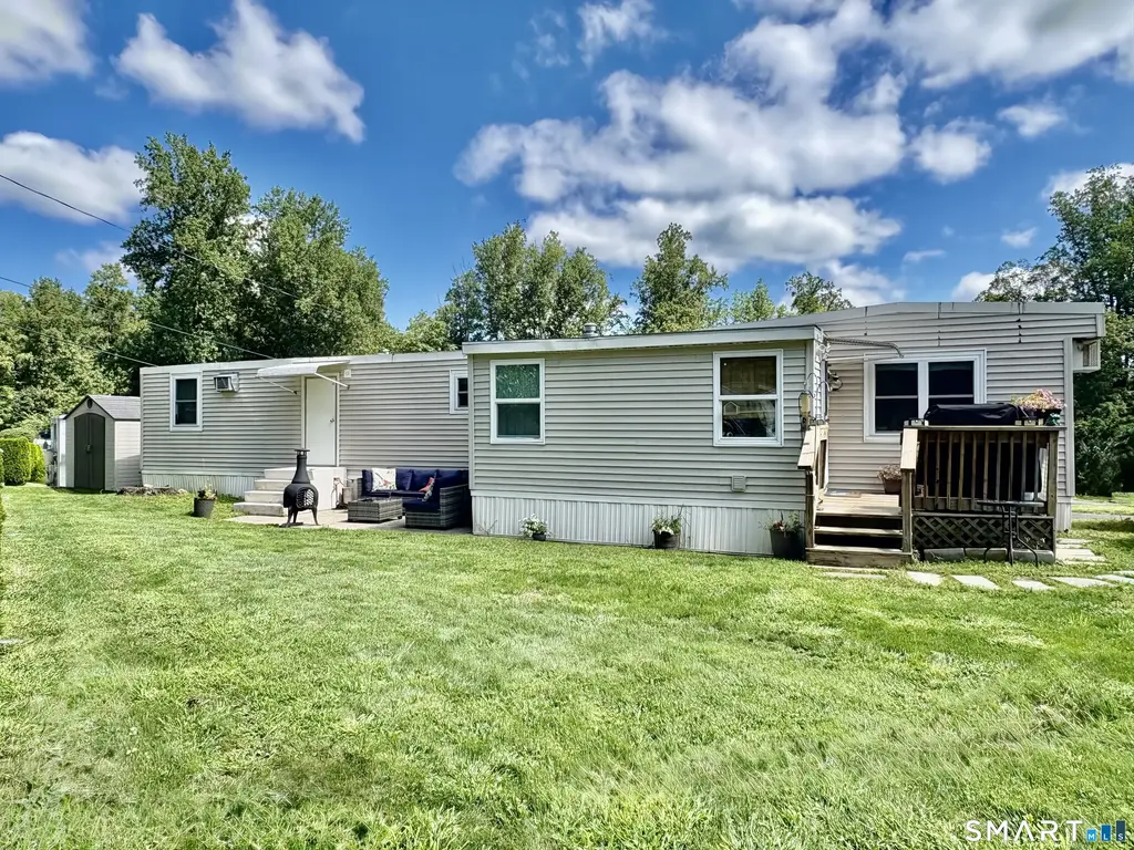 1 Tallow Lane, New Milford