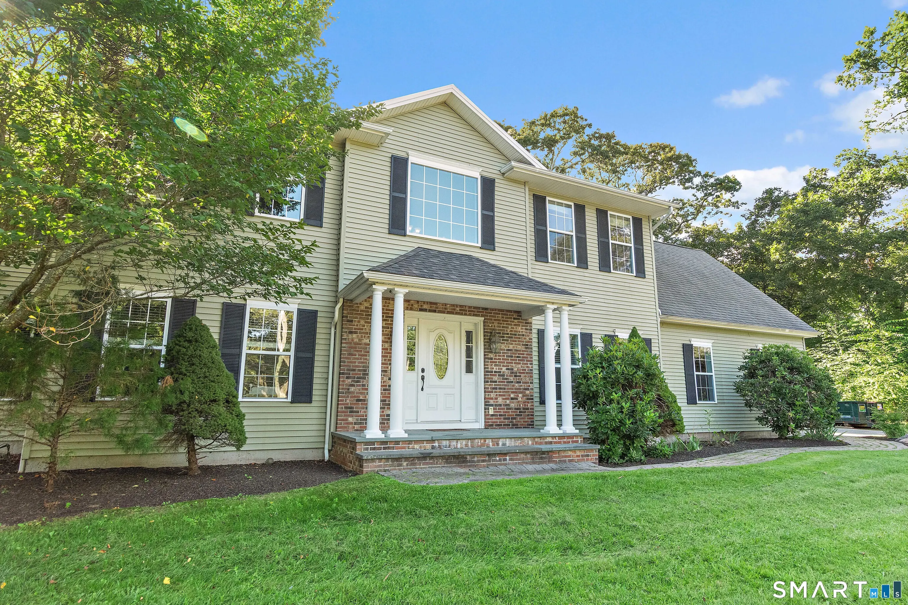 152 New London Road, Groton