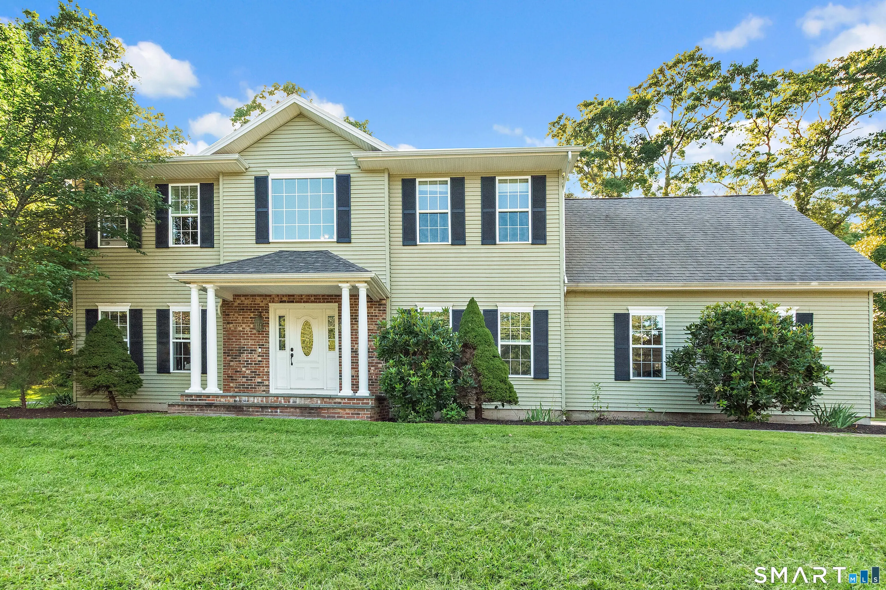 152 New London Road, Groton