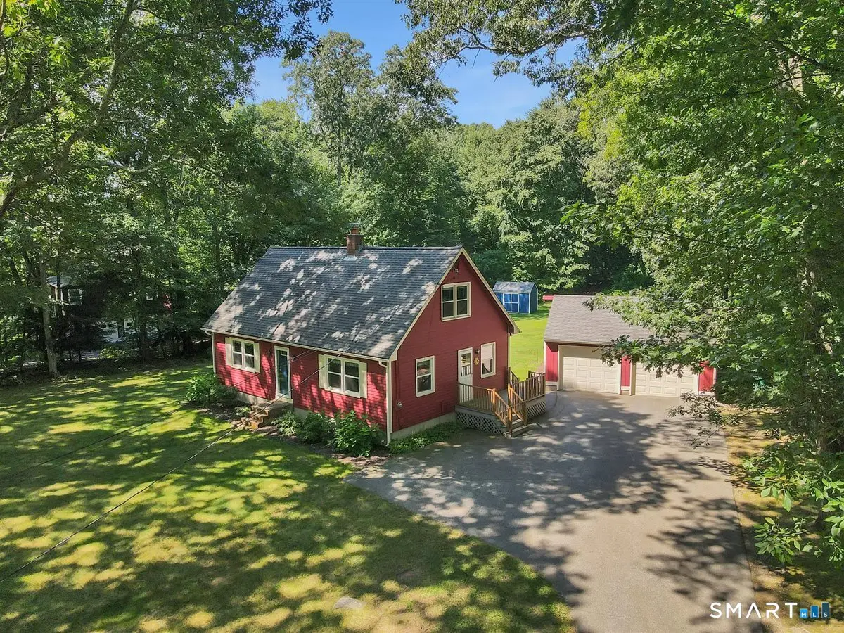 328 Bulkeley Hill Road, Colchester