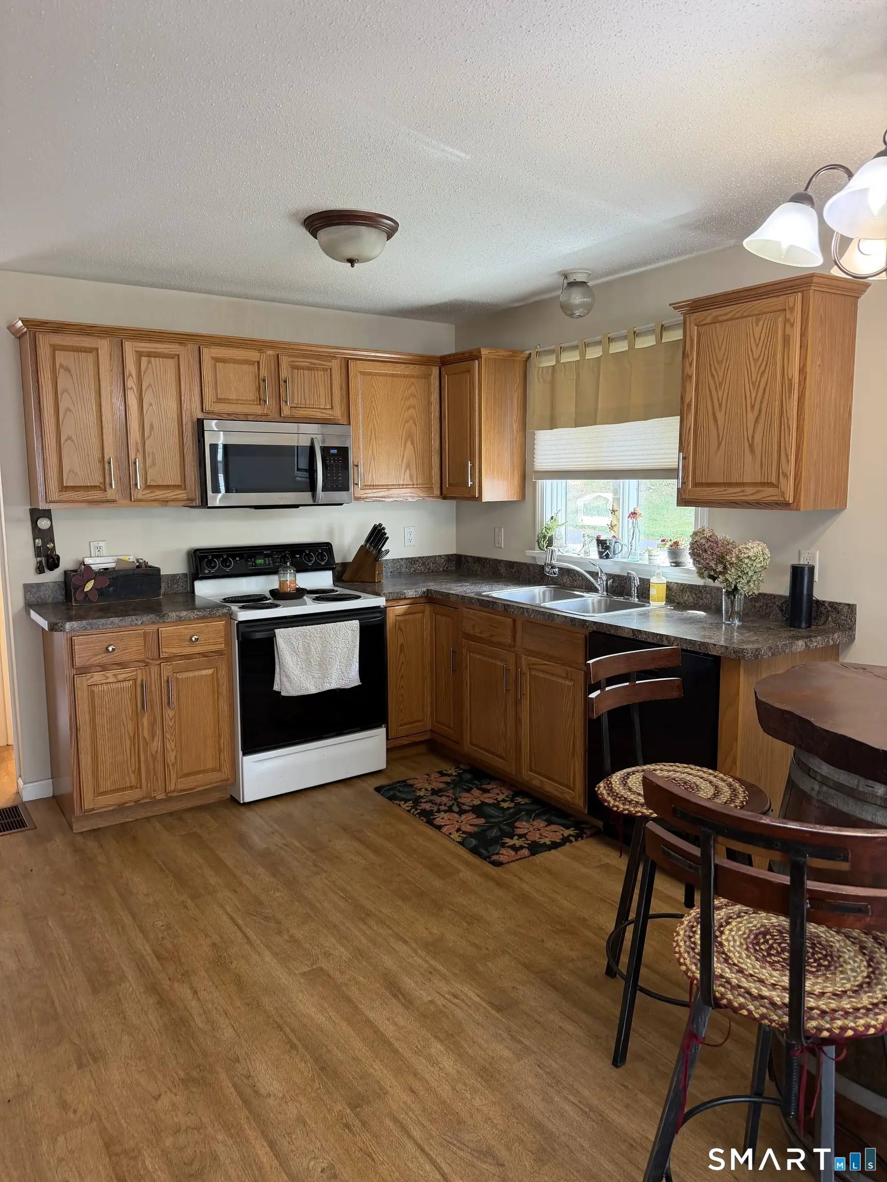 309 C Halladay Drive, Suffield