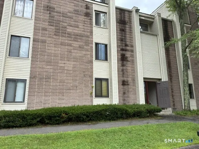 266 Burgundy Hill Lane 266, Middletown