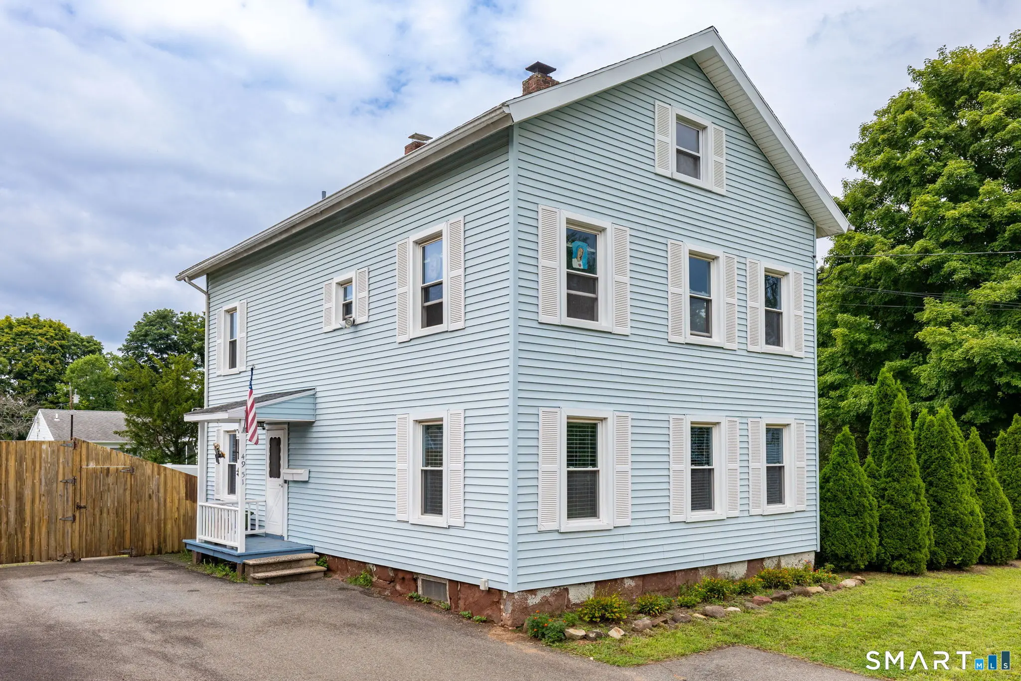 49 Baker Avenue, Meriden