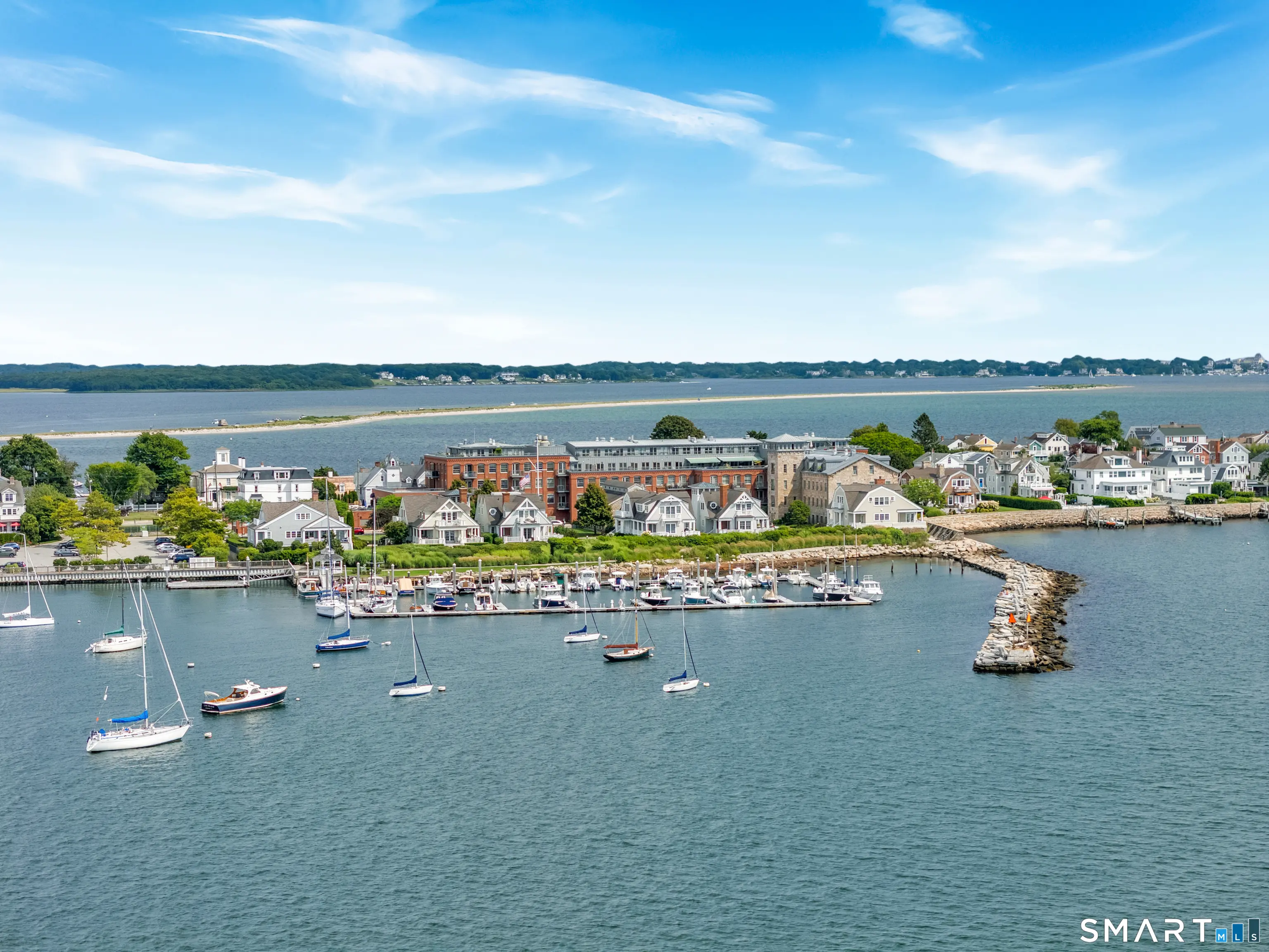 Stonington Commons Commons, Stonington