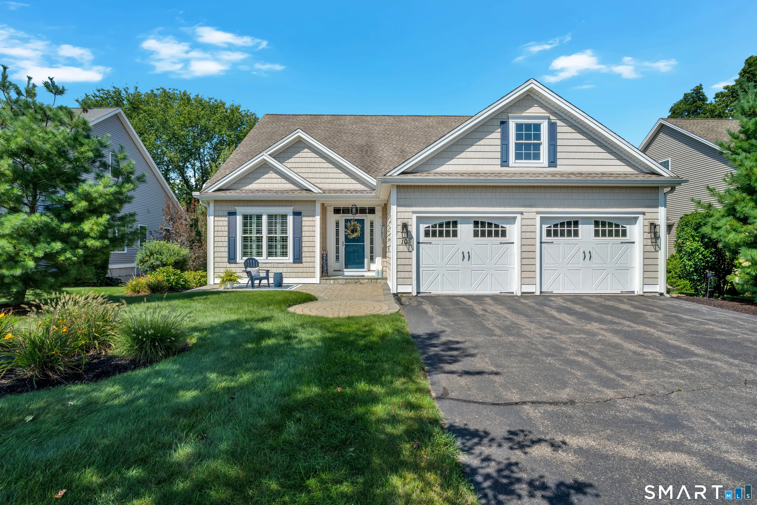 10 Crestview Drive 10, Middlefield