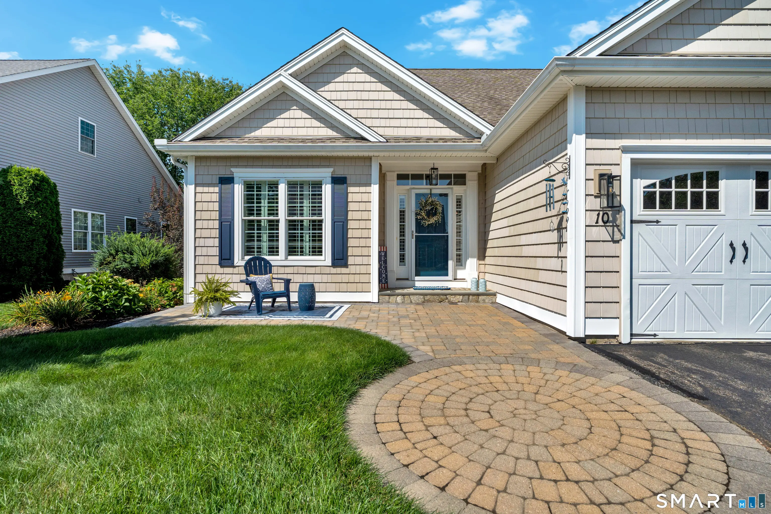 10 Crestview Drive 10, Middlefield
