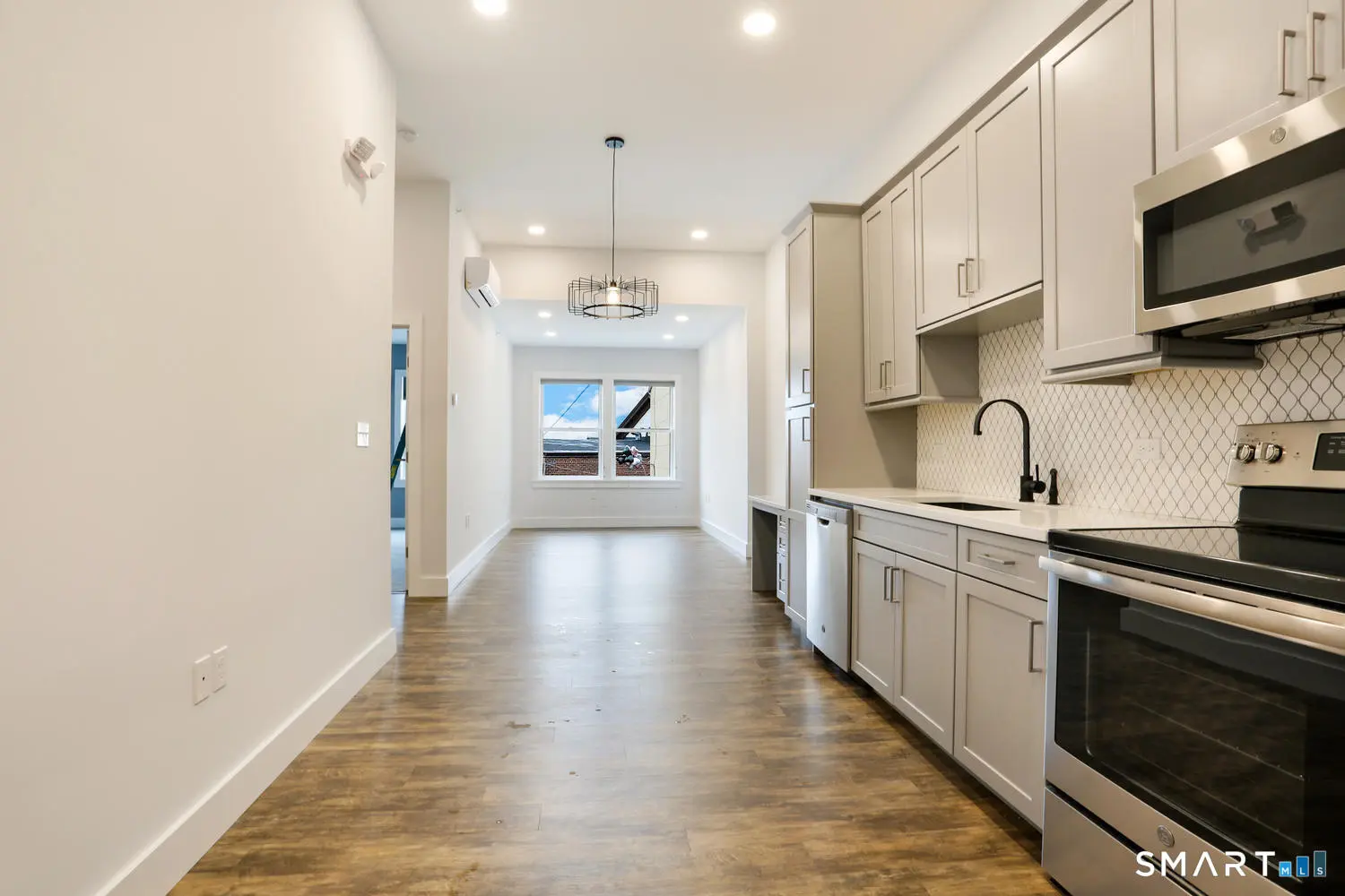 44 Greenwich Avenue 3-1, Greenwich