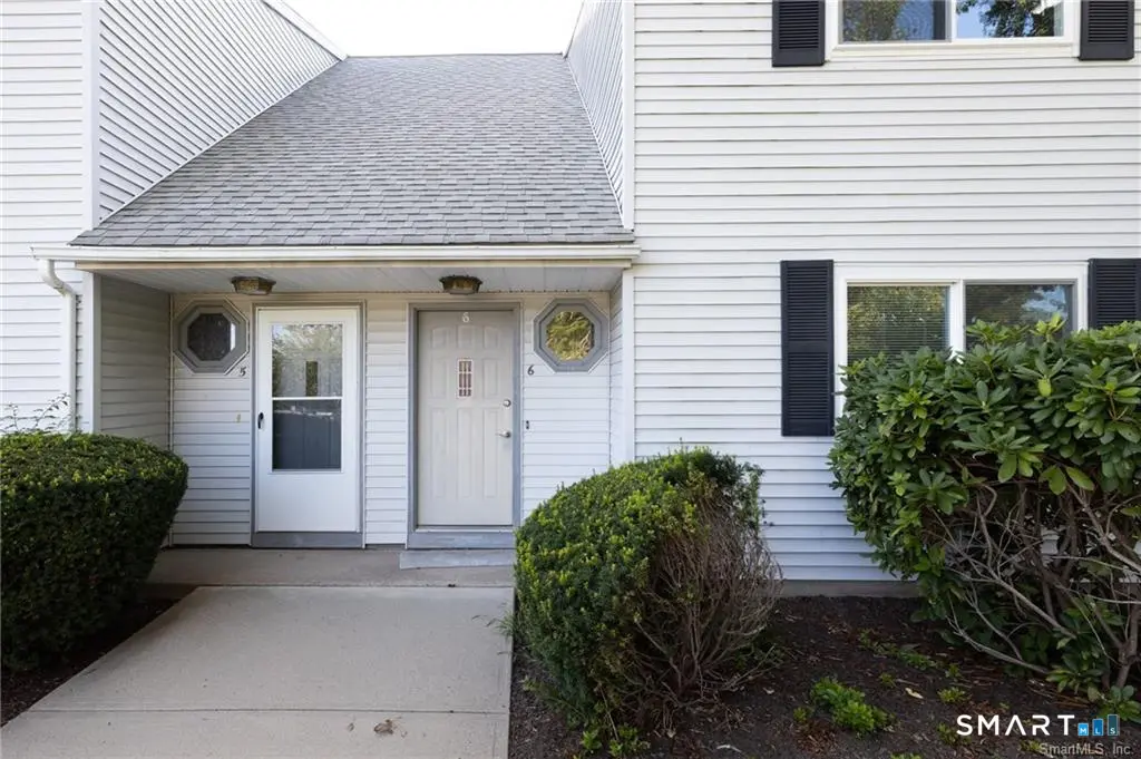 565 Clark Avenue 6, Bristol