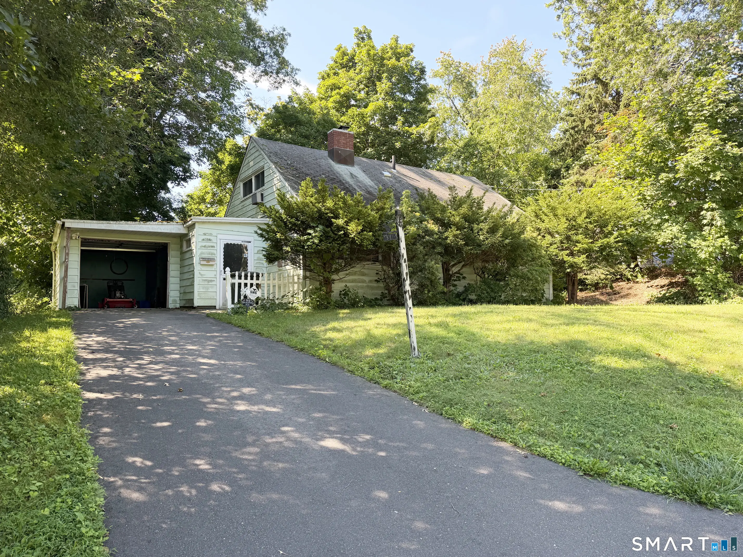 581 Palmetto Road, Bridgeport