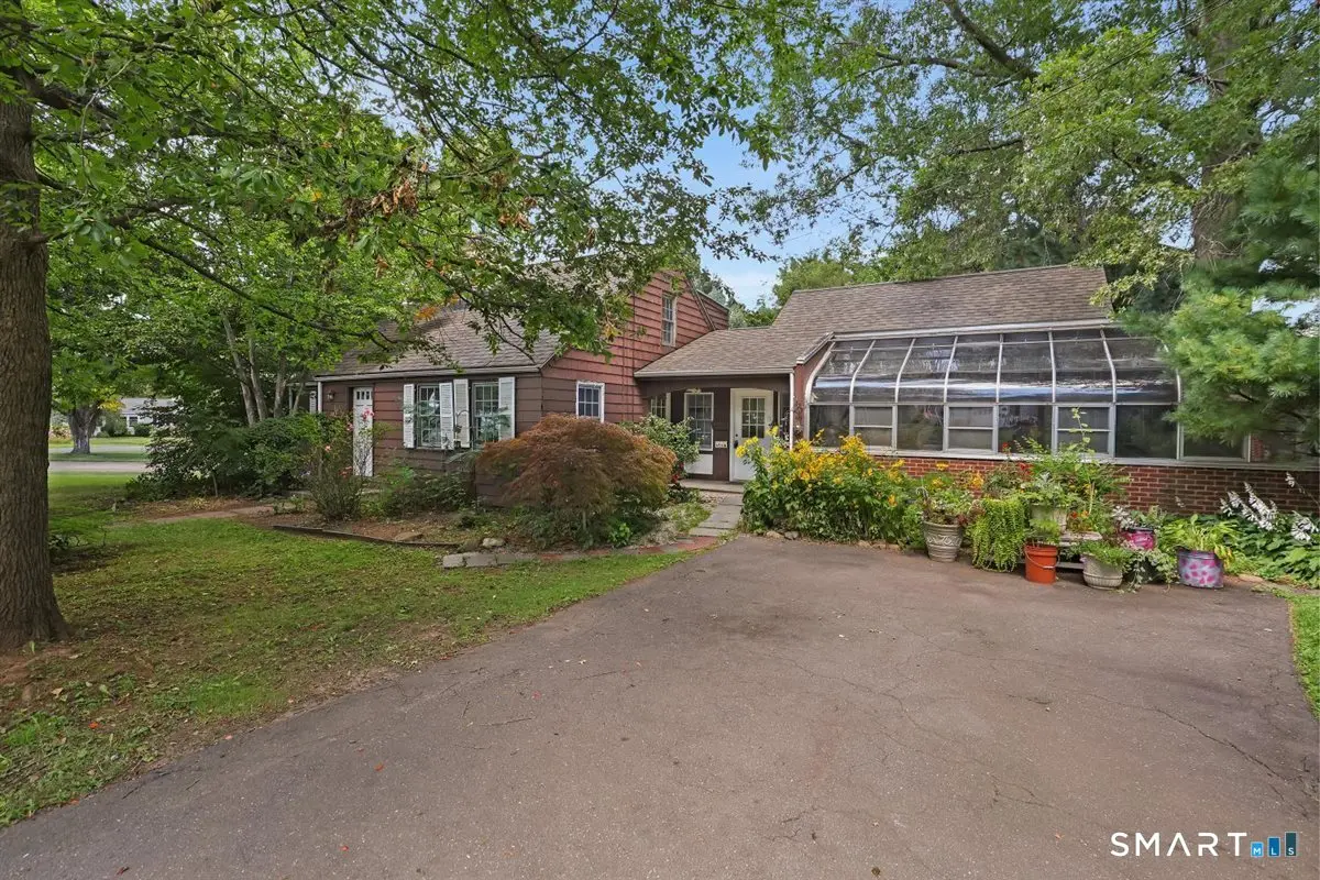 18 Welles Drive, Newington