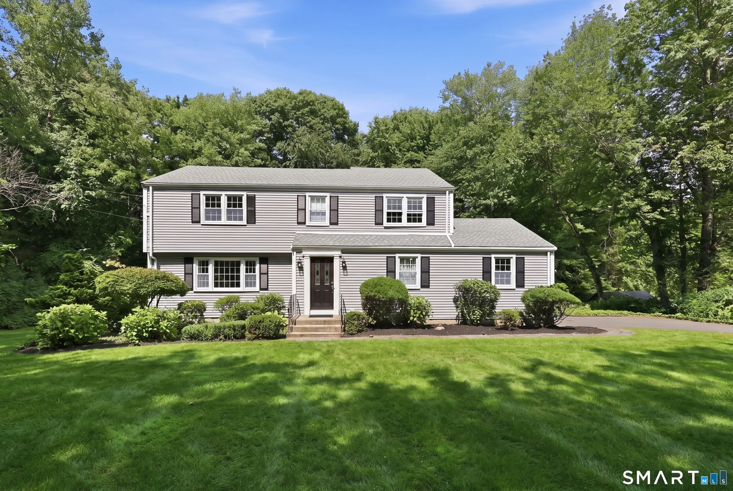 67 Deepwood Drive, Avon