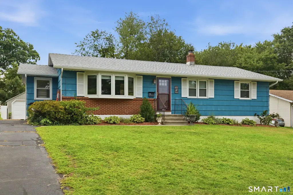 74 Live Oaks Road, Milford