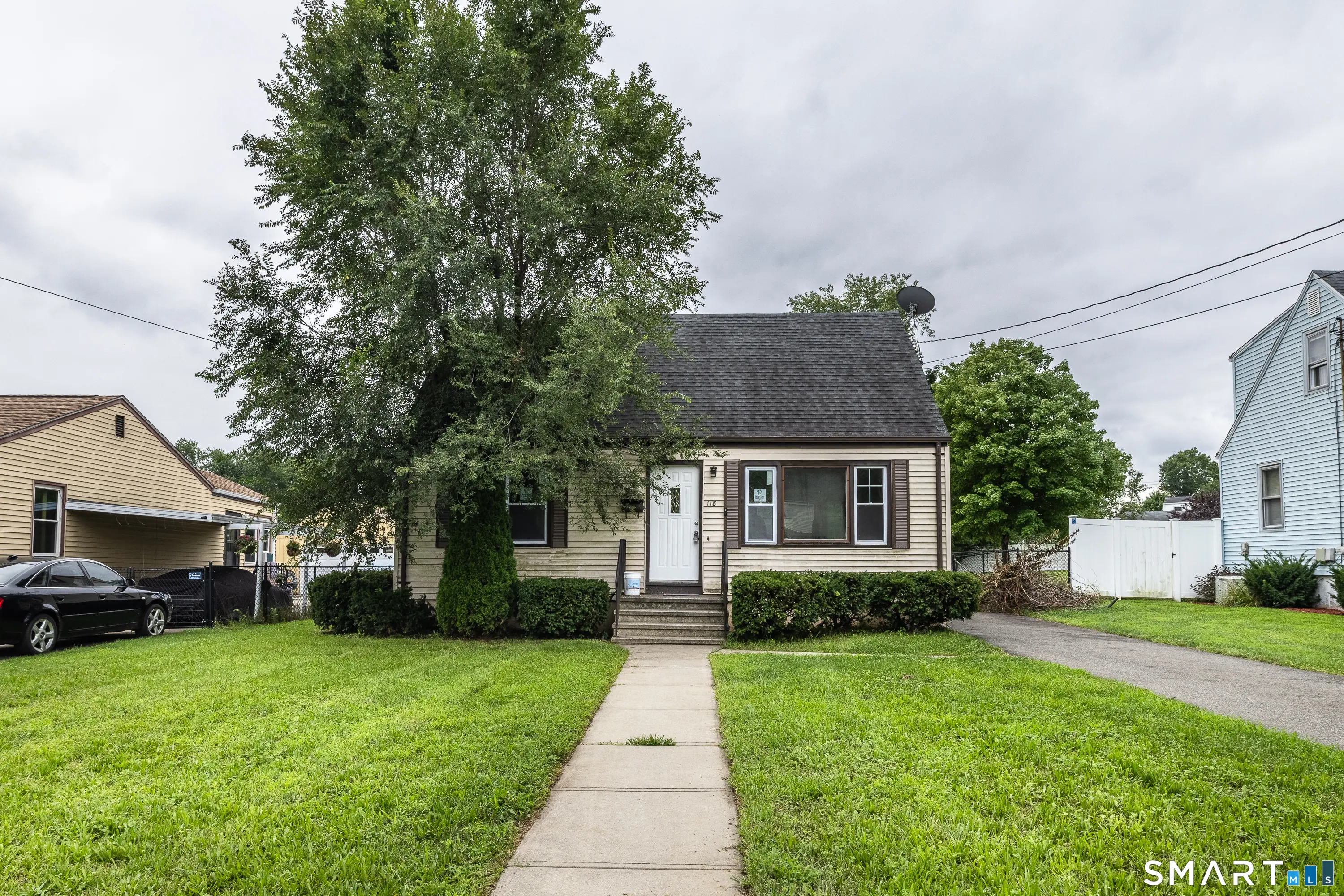 118 Bryden Terrace, Hamden