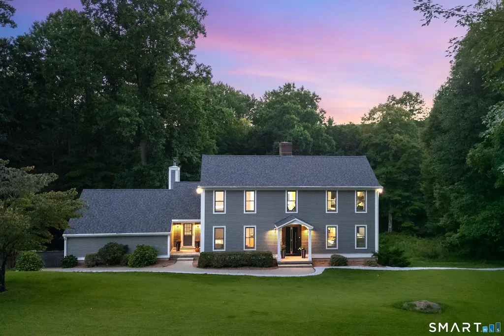 14 Wagon Road, Bethel