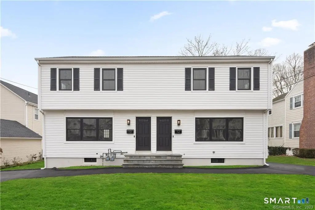 10 Grace Street, New Canaan