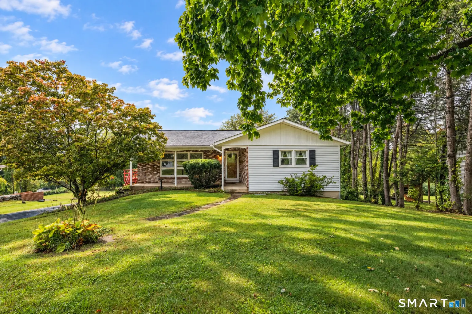 54 Evelyn Drive, Naugatuck