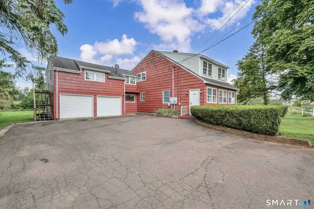 1105 Northrop Road, Wallingford
