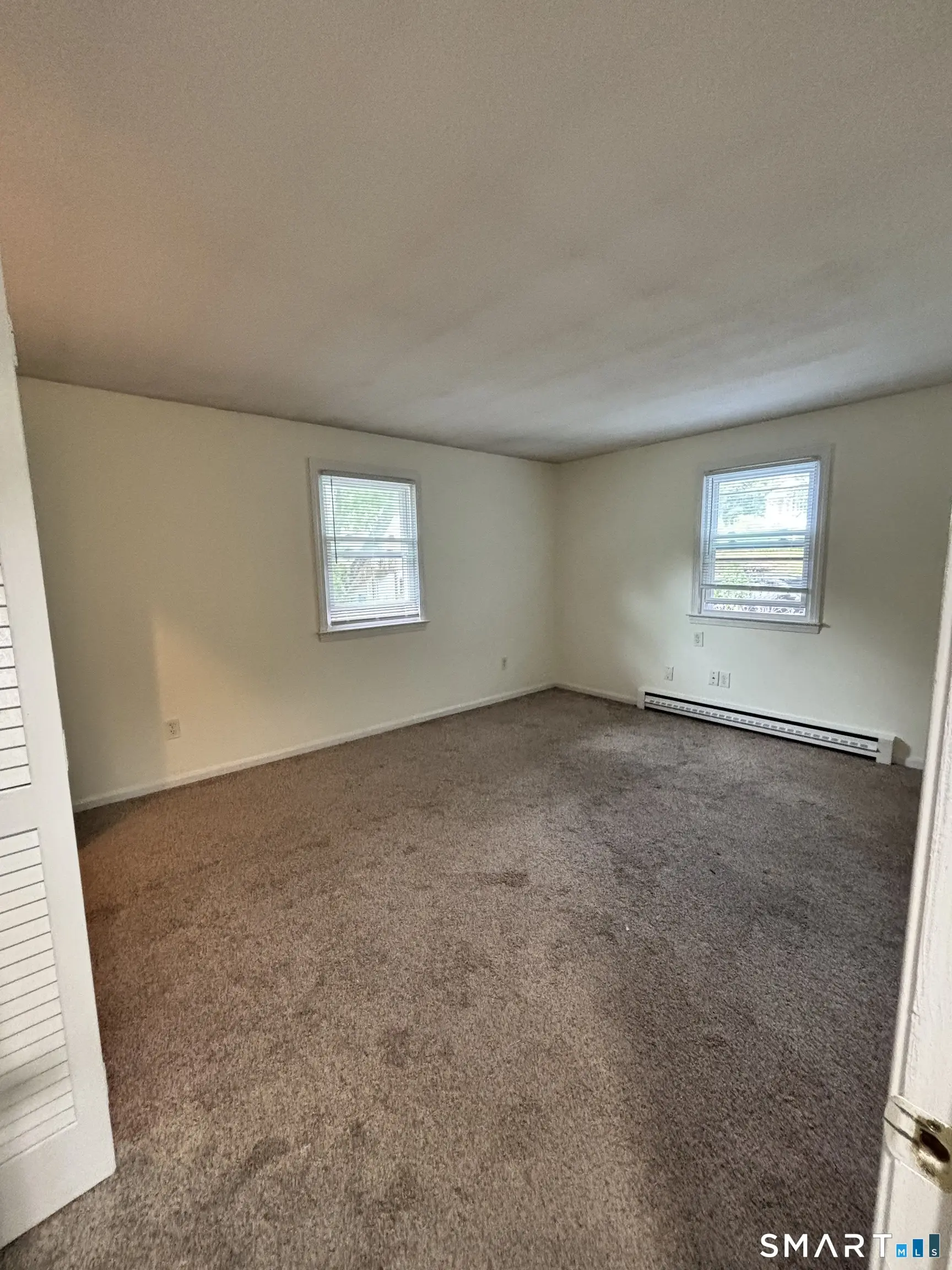 99 Maple Avenue 2f, Bristol