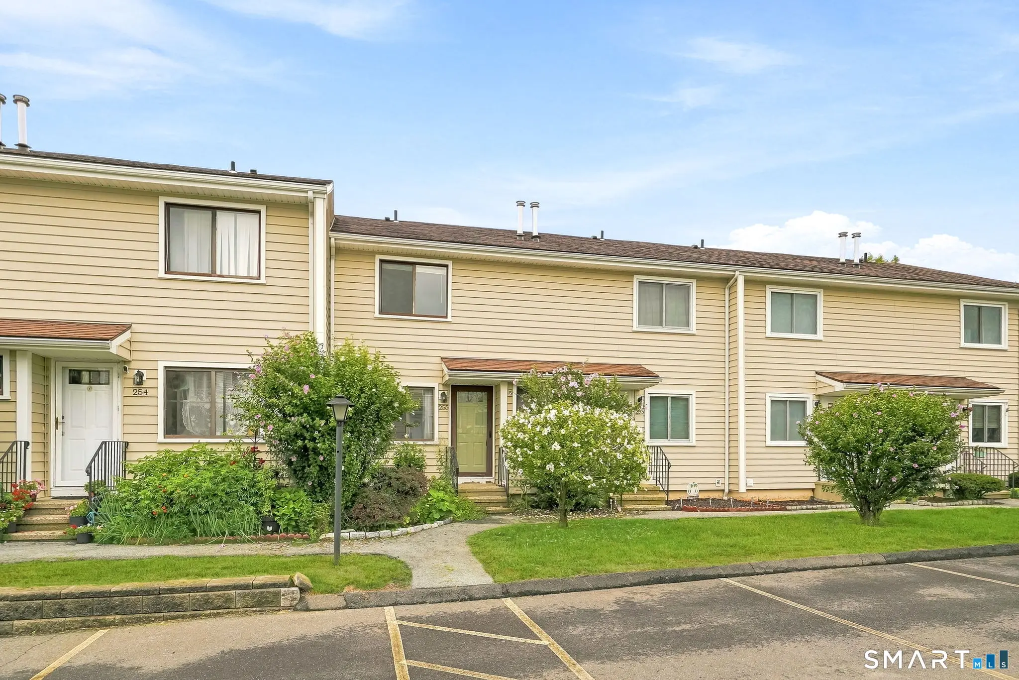 255 Monticello Drive 255, Branford