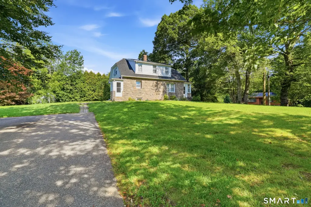 1 East Lake Drive, Waterford