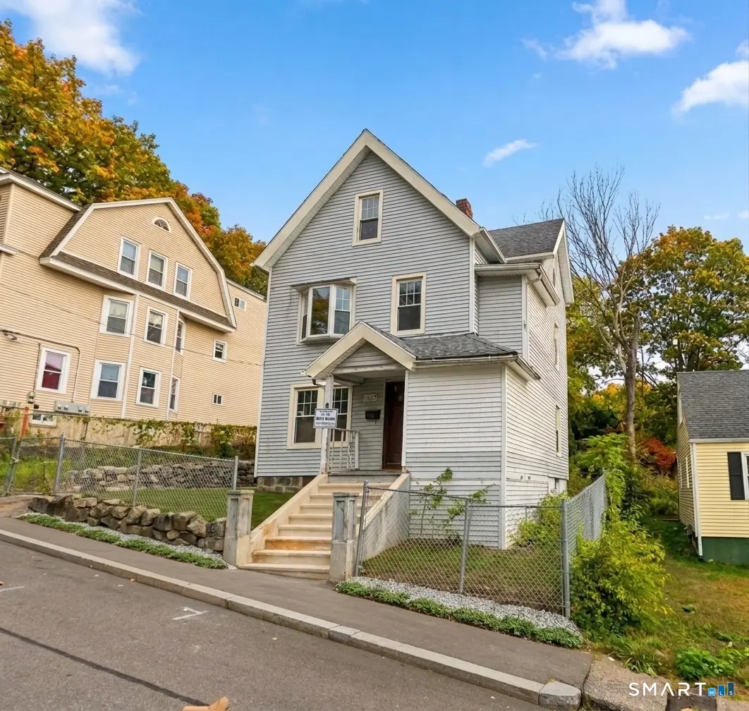 8 Marley Place 1st Floor, Waterbury