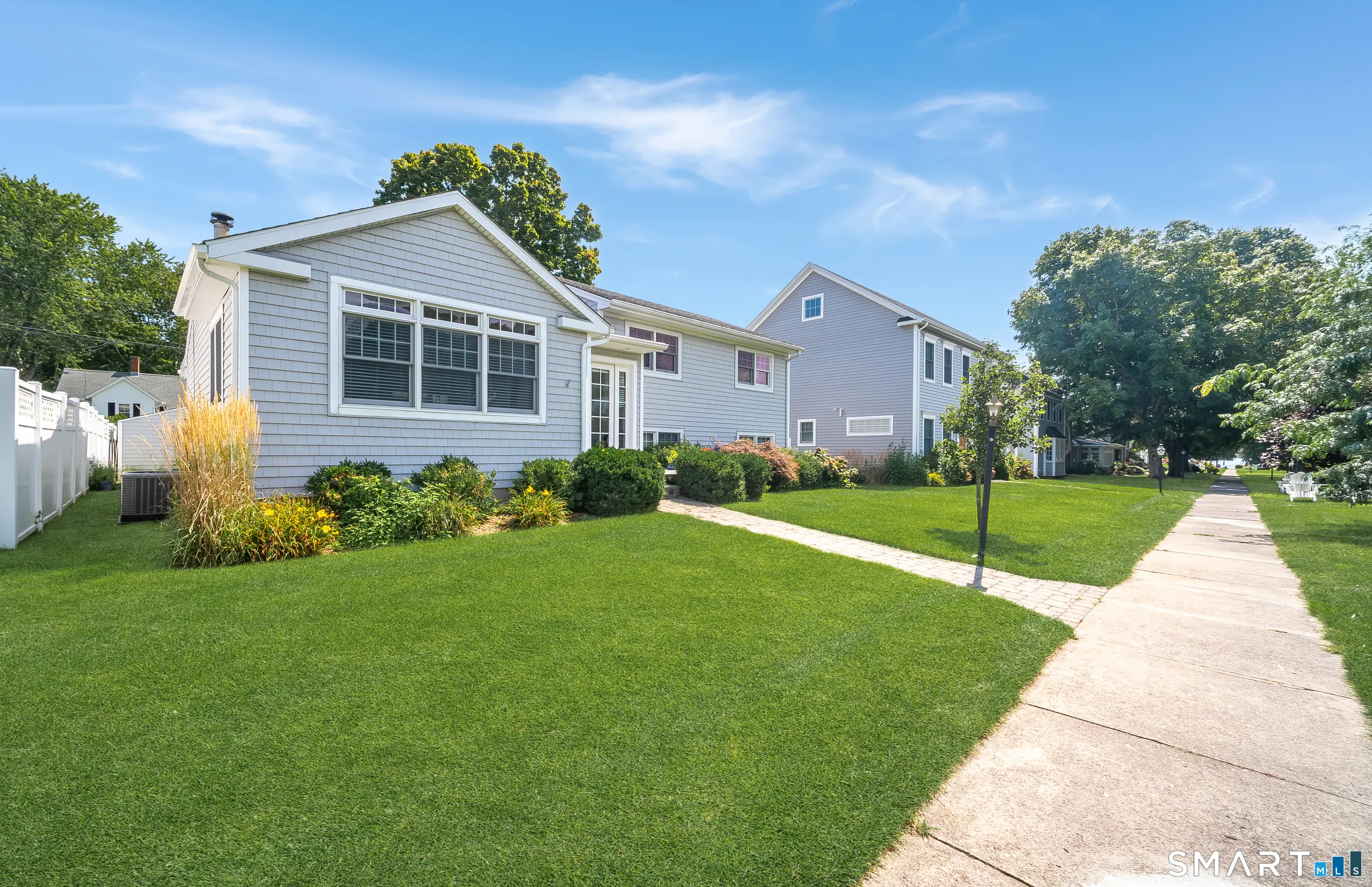 4 East Walk, Clinton