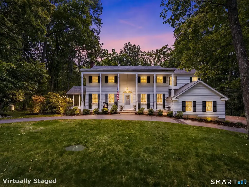 15 Hemlock Hollow Road, Woodbridge