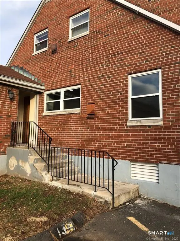 21 Hartford Avenue 13, Newington