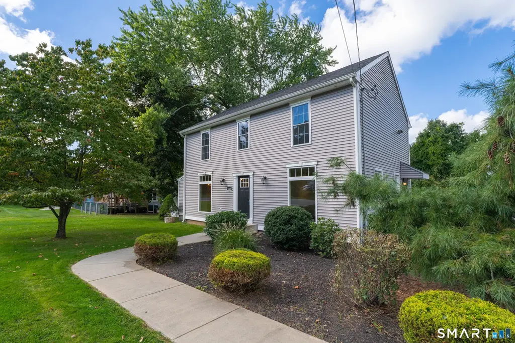 1325 Sullivan Avenue, South Windsor