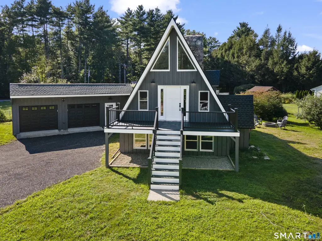 13 Lewis Avenue, Griswold