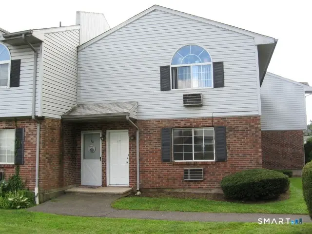 975 Meriden Road 117, Waterbury