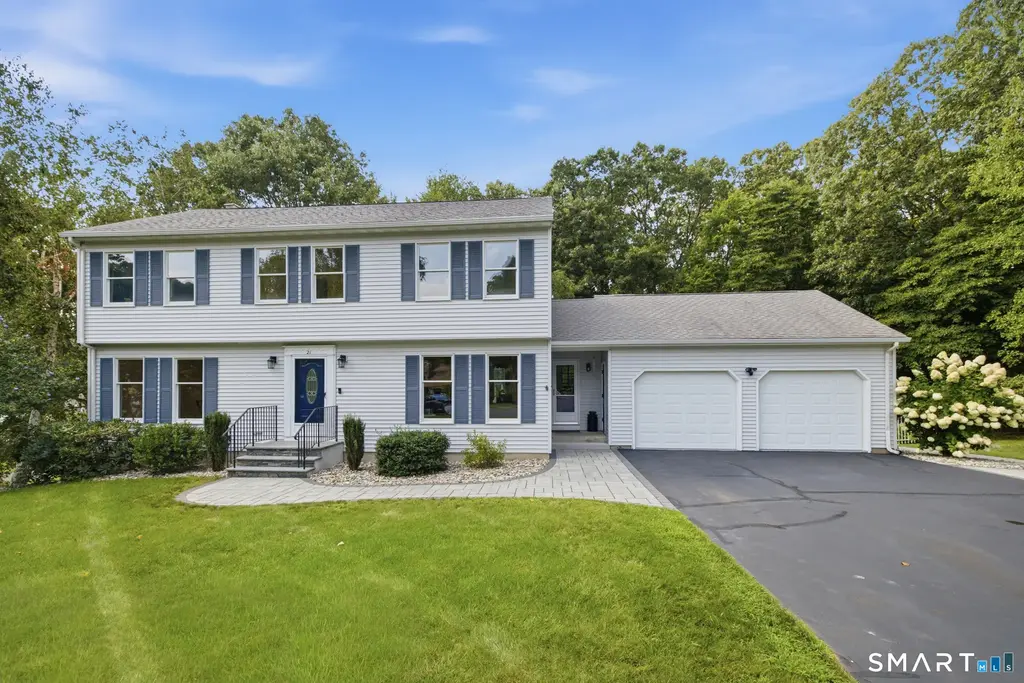 21 Avonwood Drive, South Windsor
