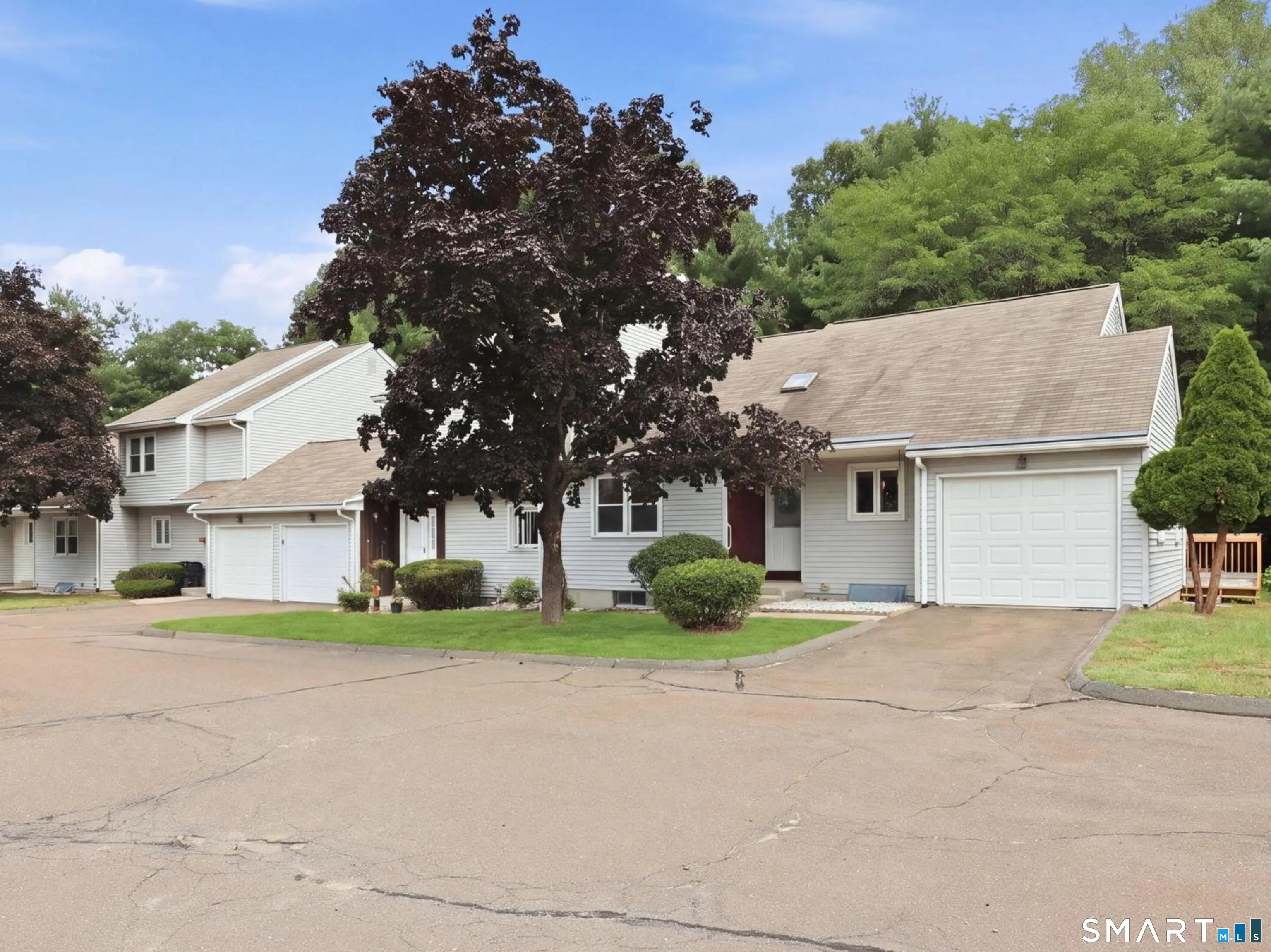 16 David Drive 16, East Windsor