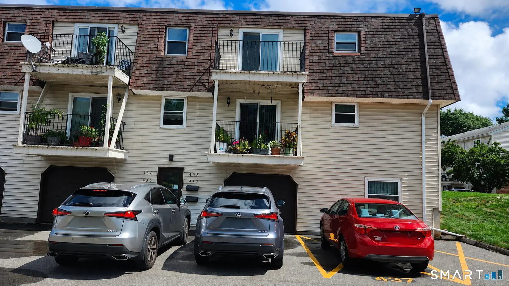 438 Blackstone Village 438, Meriden
