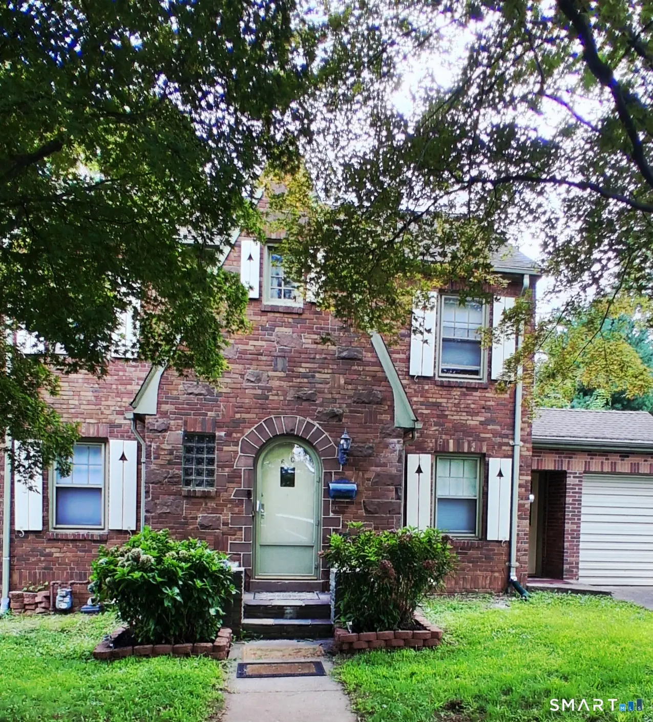 60 Eddy Glover Boulevard, New Britain