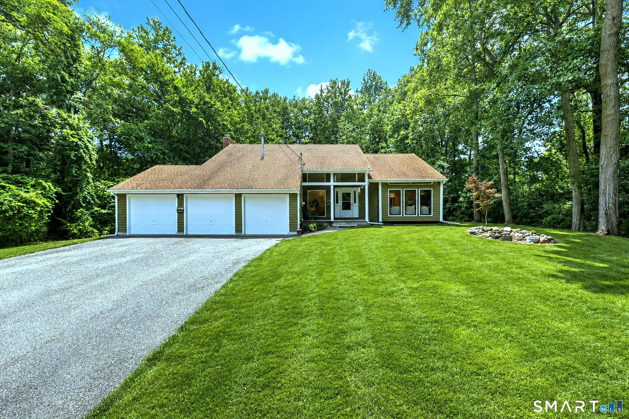 405 Shelton Road, Trumbull