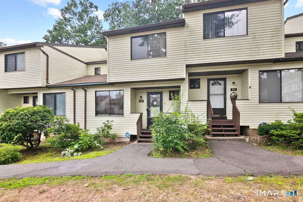 209 Cypress Road 209, Newington