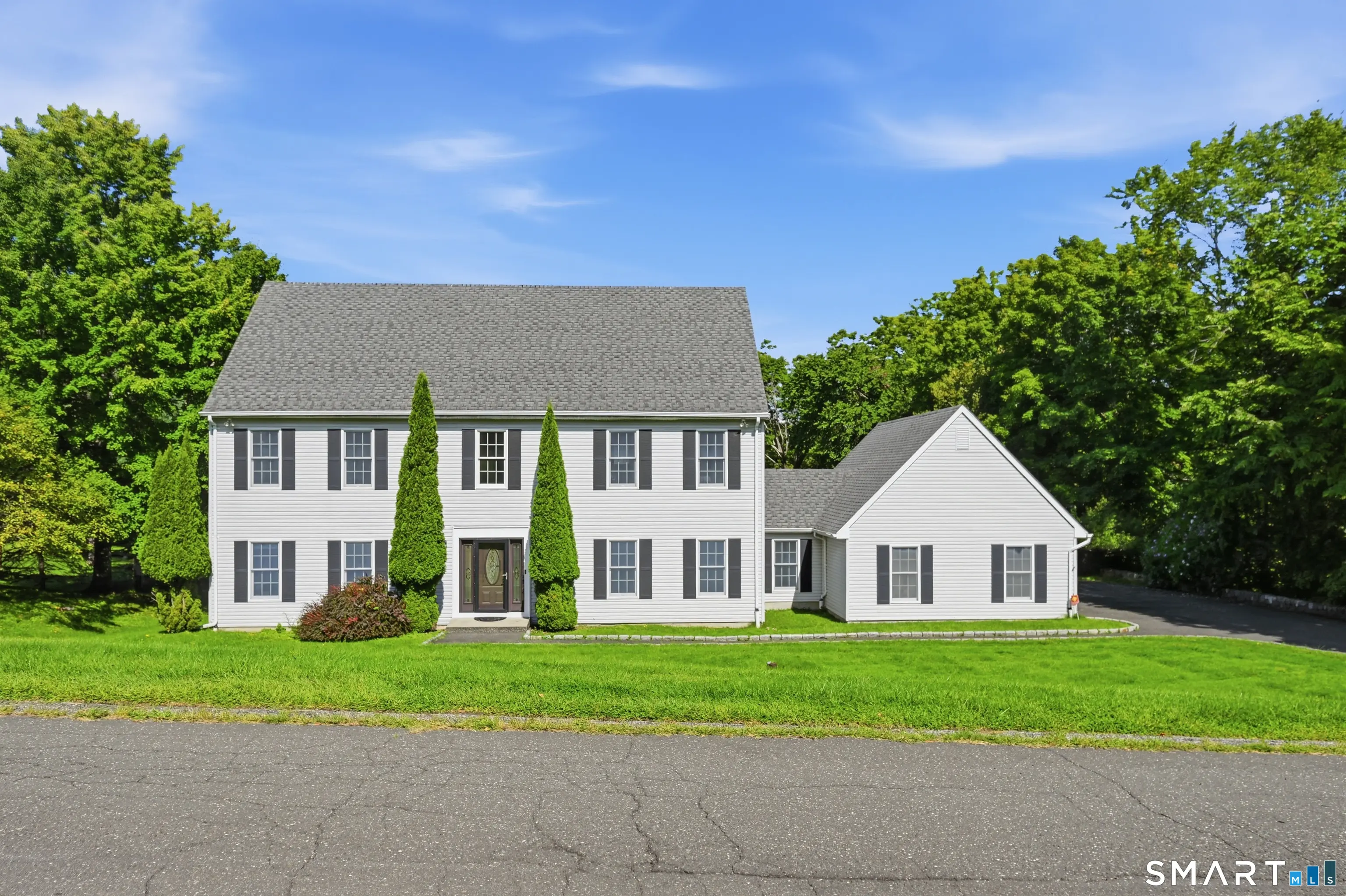 8 Douglas Drive, Danbury