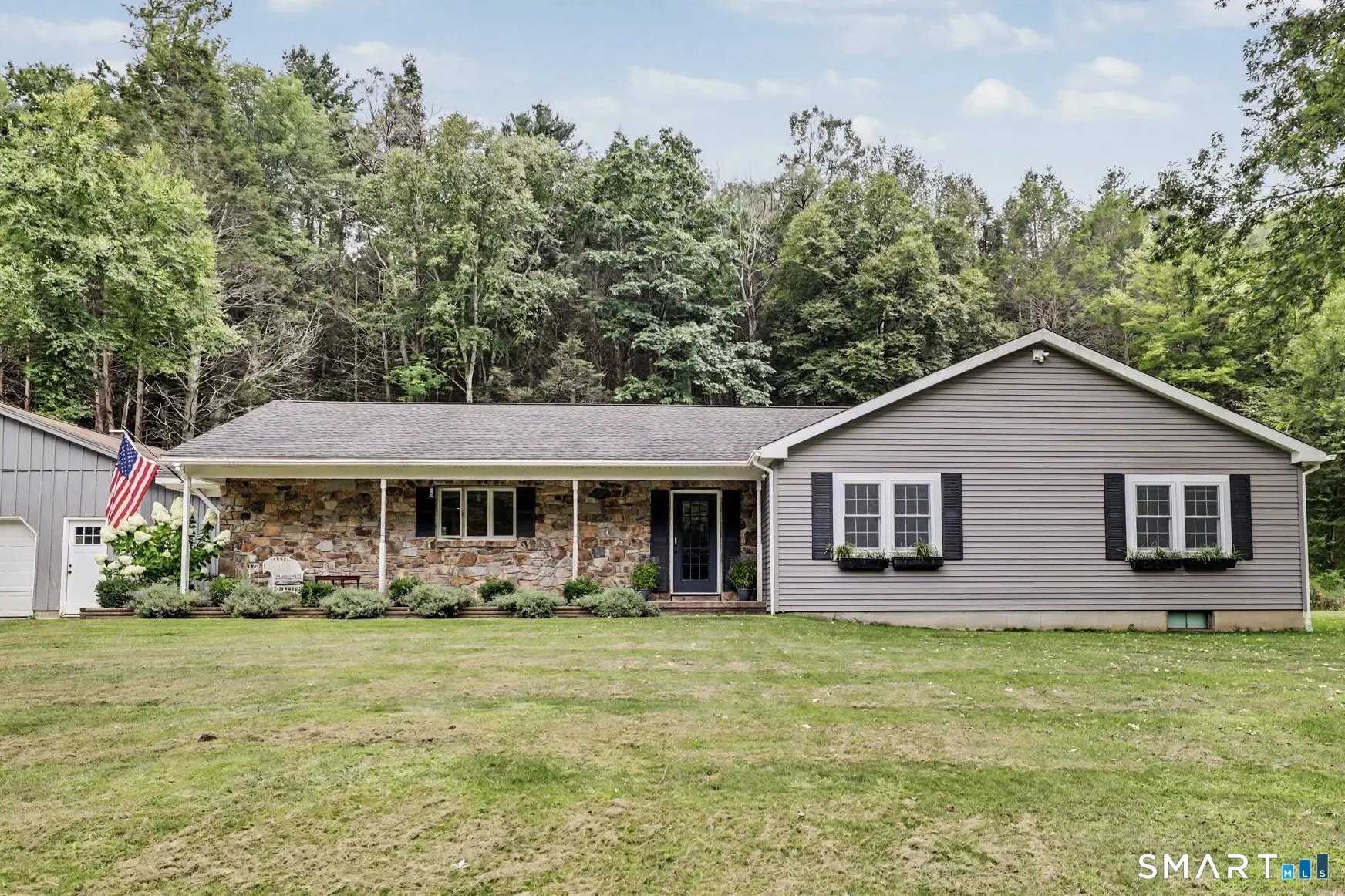 1226 Litchfield Road, Norfolk