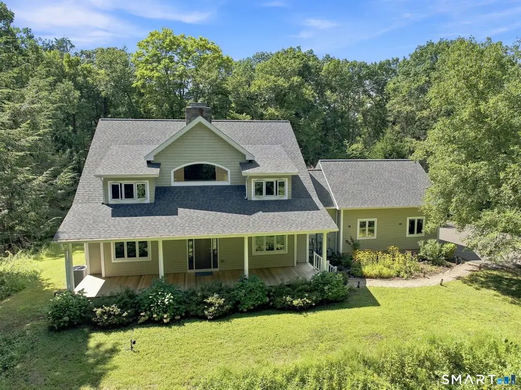 9-a New Bridge Road, Brookfield