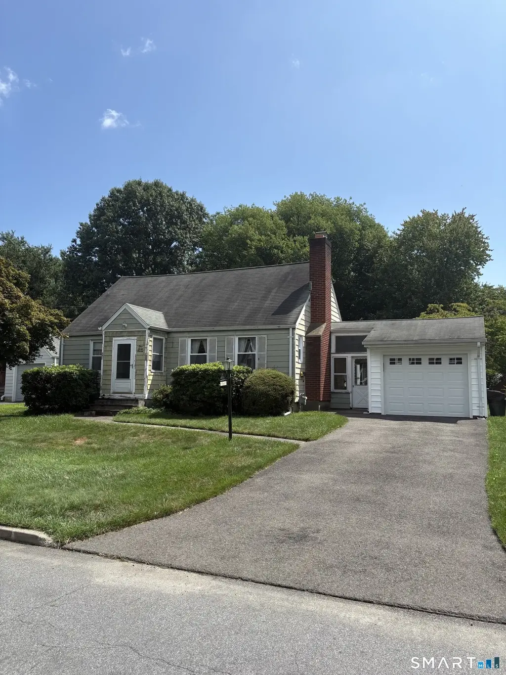 147 Candlewood Road, Fairfield