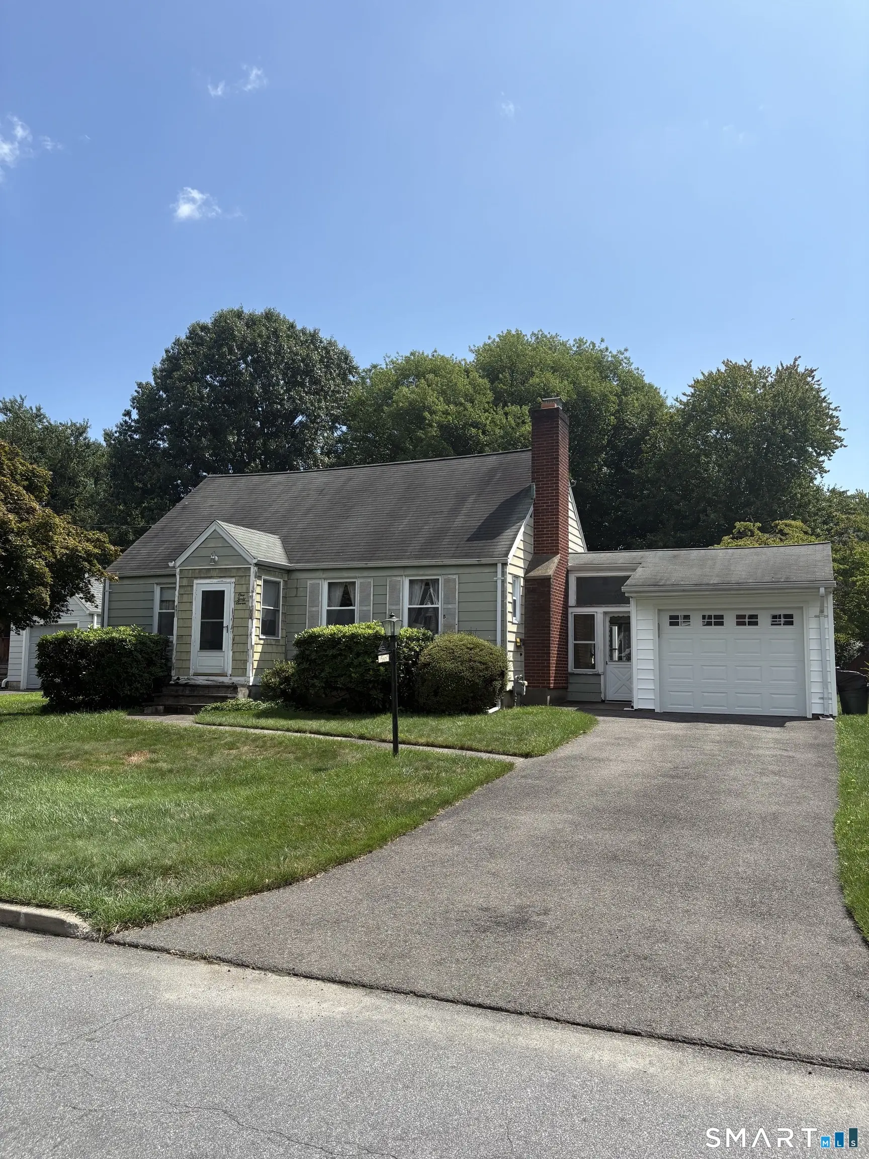 147 Candlewood Road, Fairfield