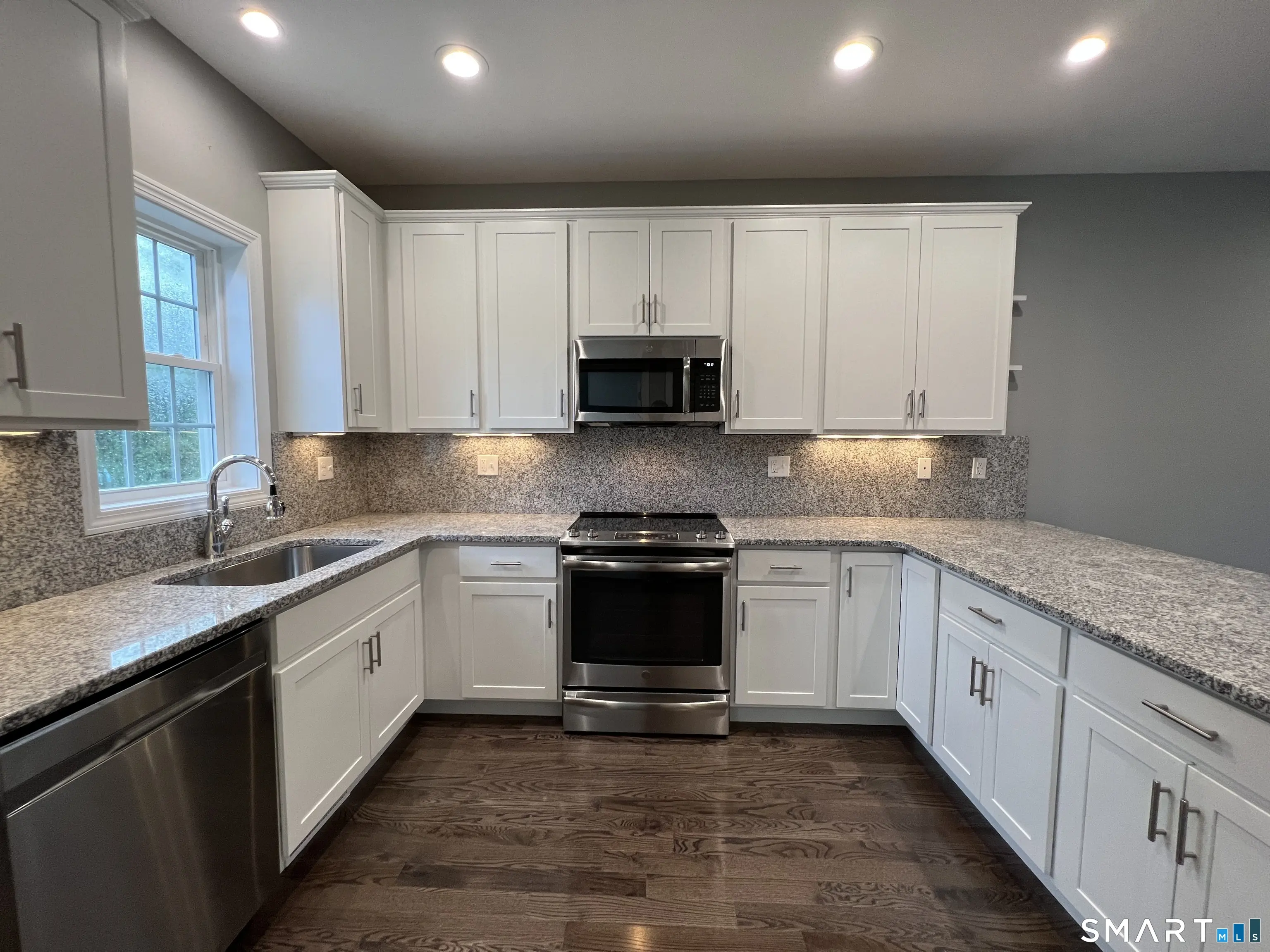 35 Ringgold Street 207, West Hartford