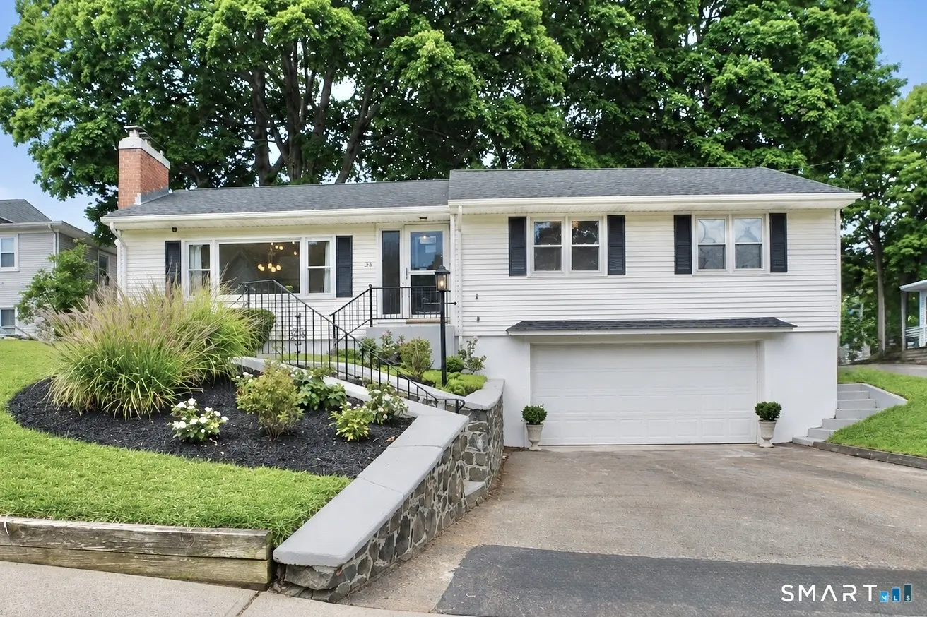 24 Vermont Terrace, Southington