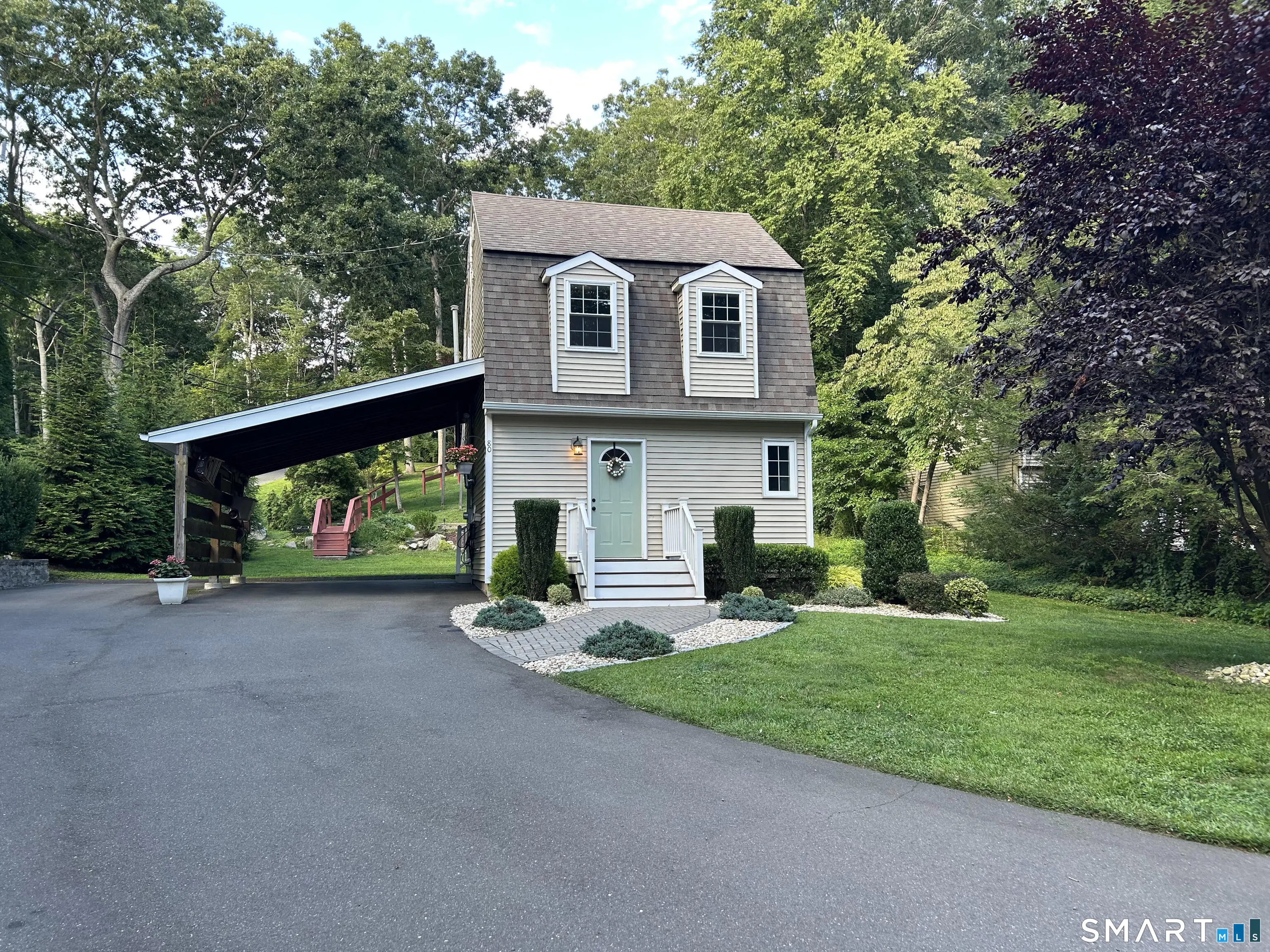 80 River Road, Clinton